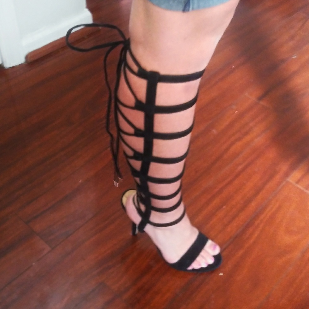 Black Aldo Knee High Heels - Picture 2 of 8